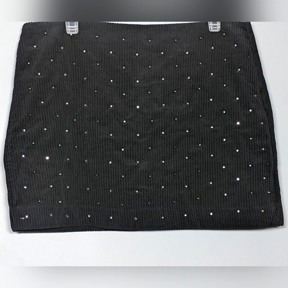 NEW Blank NYC Corduroy Chrome accent skirt AMAZING Sz 12 black - Picture 4 of 7
